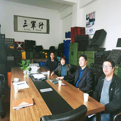 奉贤庄行马镇长走访三军行 为企业复工复产助力